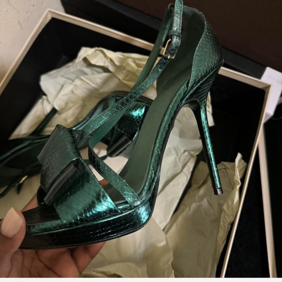 Heels - Picture 3 of 5